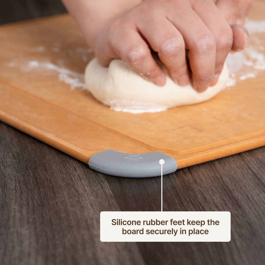 Elihome Multi-Purpose Baking & Pastry Board 18" x 15" - silicone rubber feet keep the board securely in place