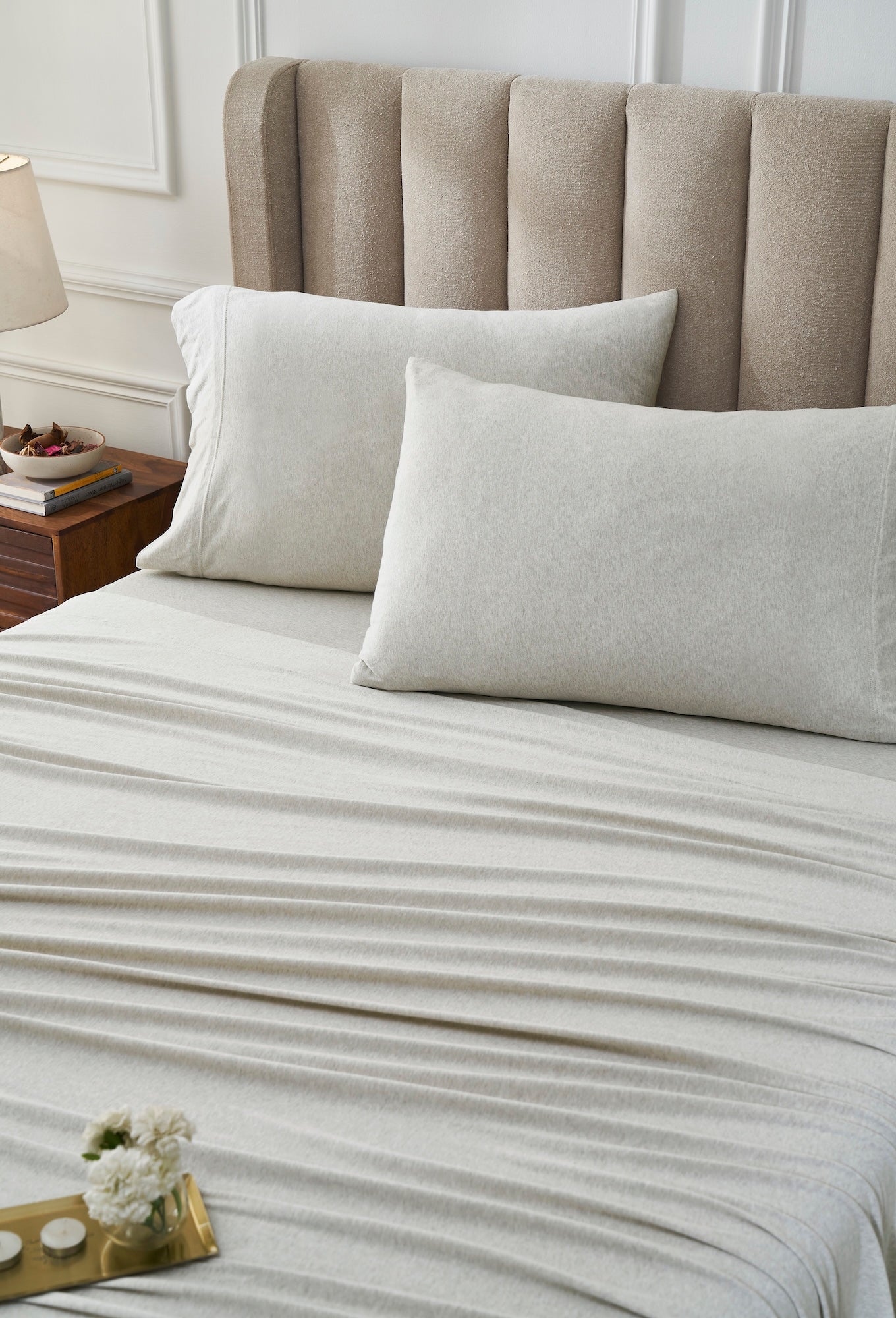 KSS-526-7880_2|Experience ultimate comfort with soft, cozy light beige 100% cotton jersey sheets, ensuring breathable and relaxed sleep.
