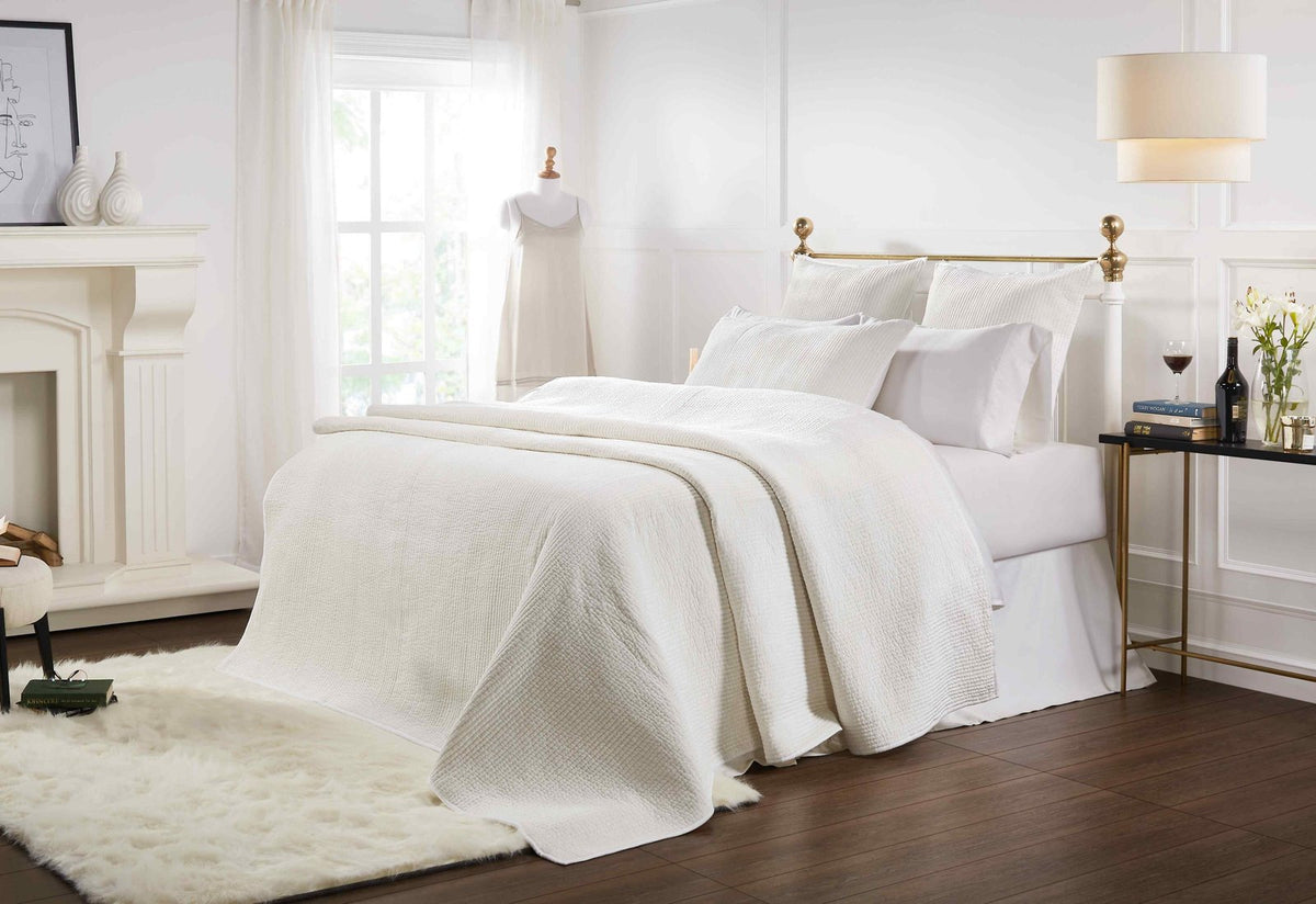 CL-169-11898_4|Detailed close-up of a soft grey textured coverlet, highlighting its intricate ribbed pattern and luxurious feel for bedroom decor.