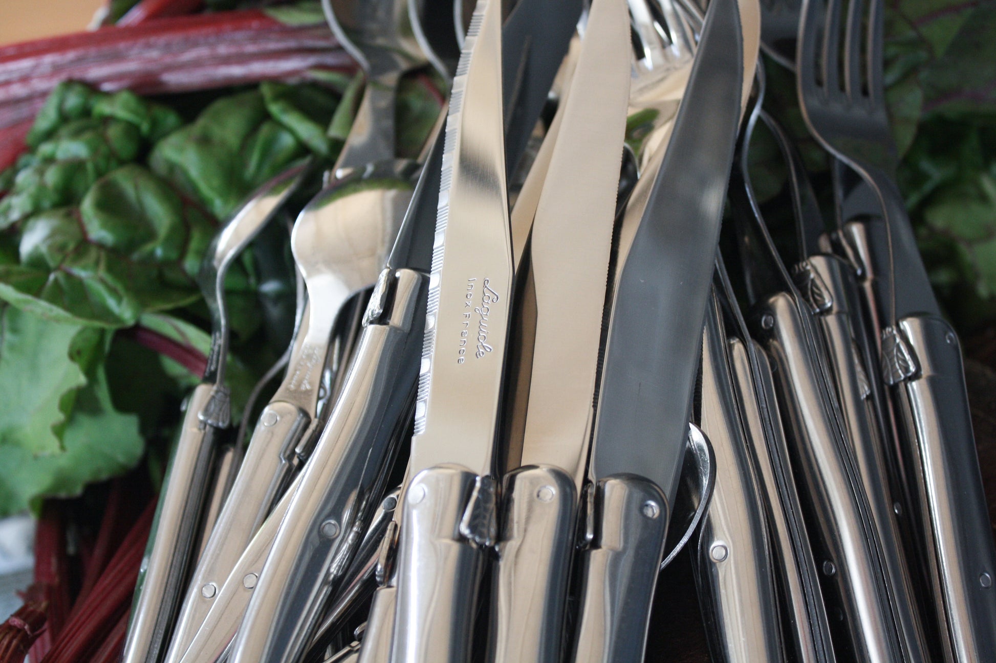 Laguiole Stainless Steel Flatware in Wooden Box with Acrylic Lid (Set of 24) Cutlery Set Laguiole Brand_Laguiole Flatware Sets Kitchen_Dinnerware Laguiole Laguiole_Stainless_Steel_Flatware