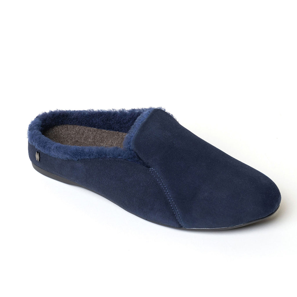 #color_new-navy-suede