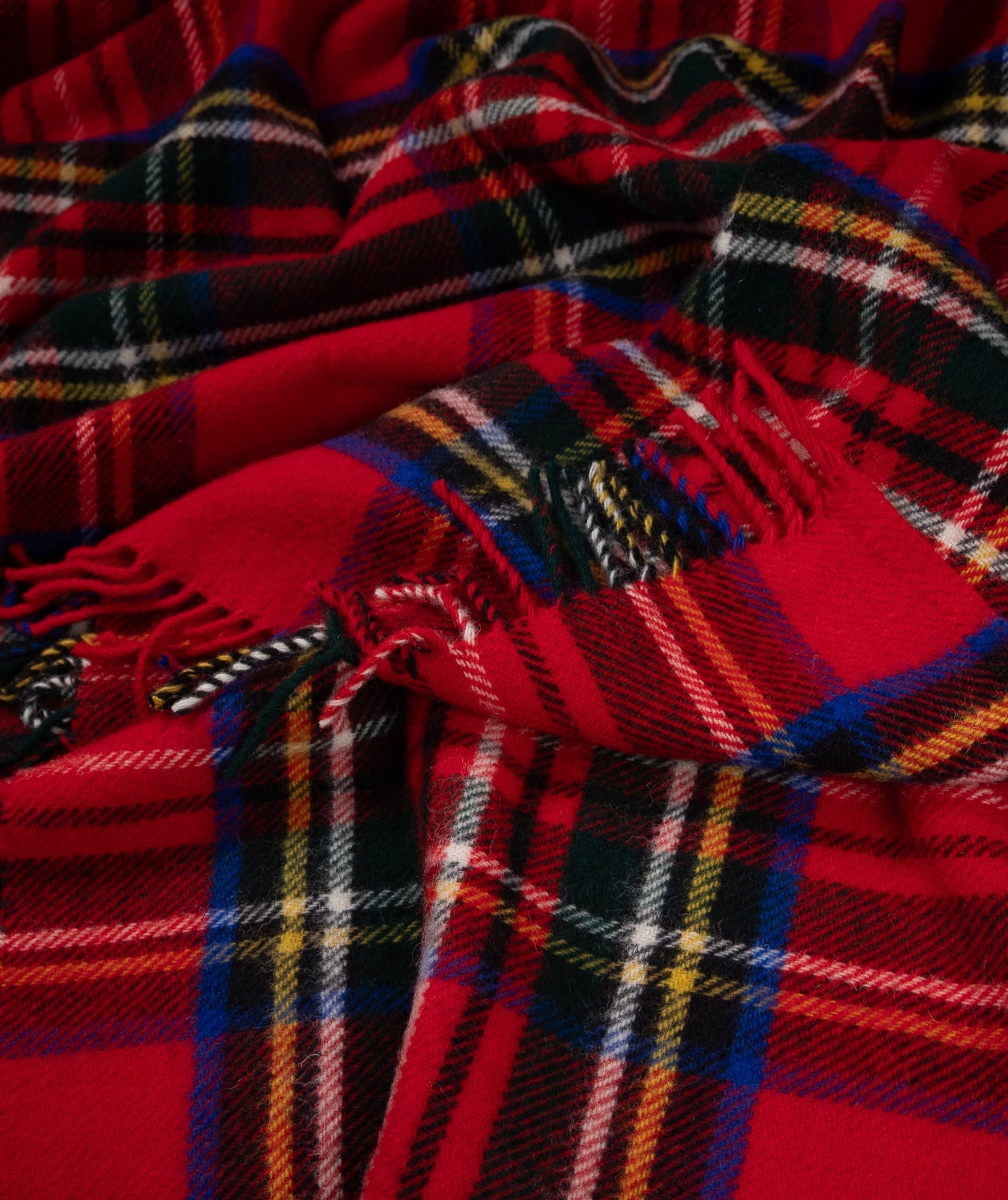 Highland Tweeds Pure New Wool Fluffy Throw ~ Royal Stewart ~-Throws and Blankets-[bar code]-Prince of Scots