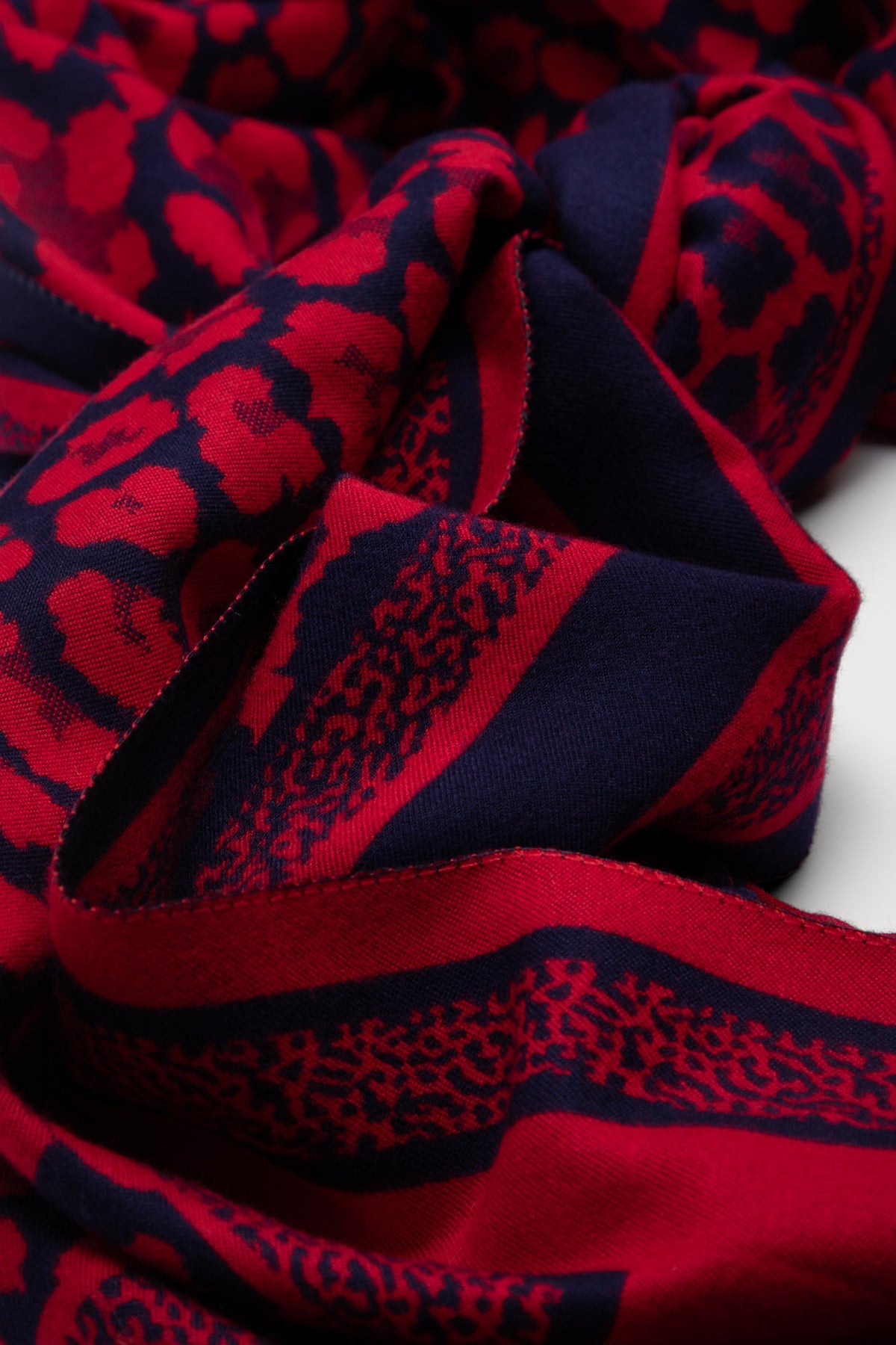 Reversible Leopard Pattern Scarf - Crimson