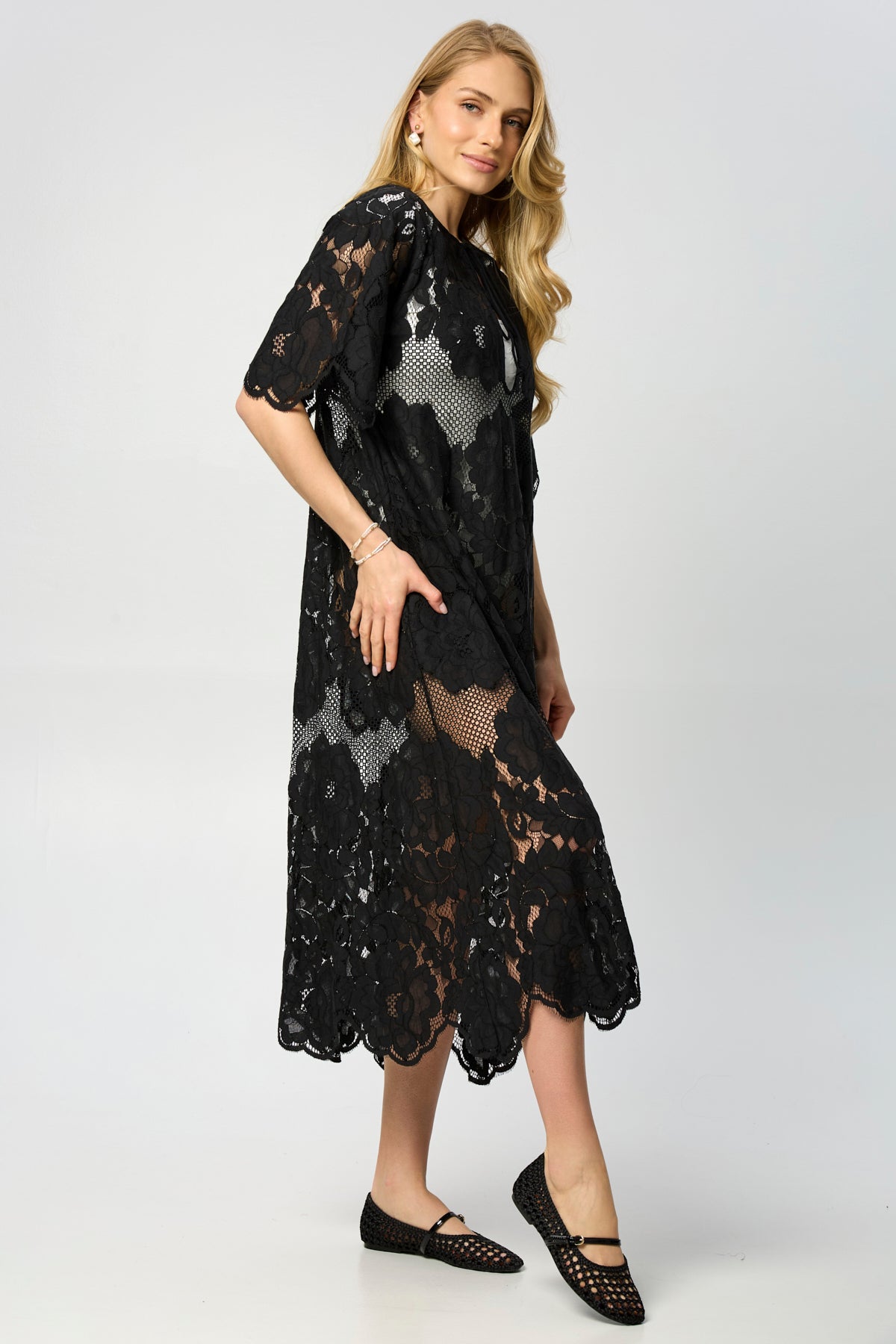 Floral Mesh Lace Kaftan - Black