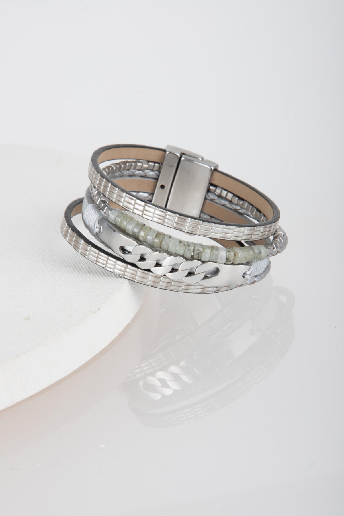 Natural Stones and Chain Leath - Grey