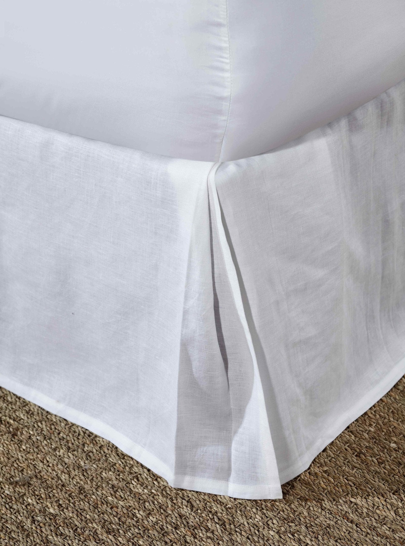 BS-101-7880_1|Crisp white tailored bed skirt with elegant corner pleats, adding a refined and clean finish to your bedroom decor.