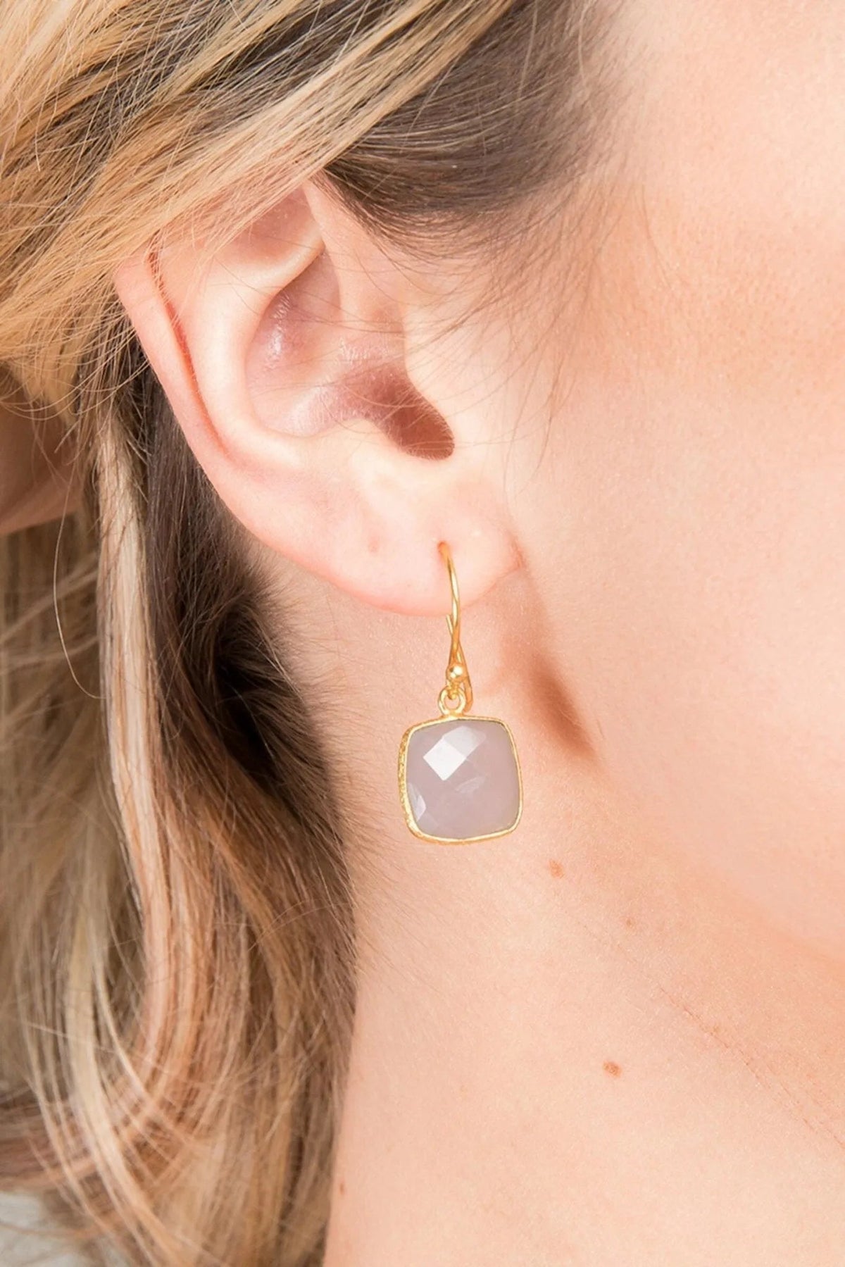 Cushion Gemstone Earring - Gray