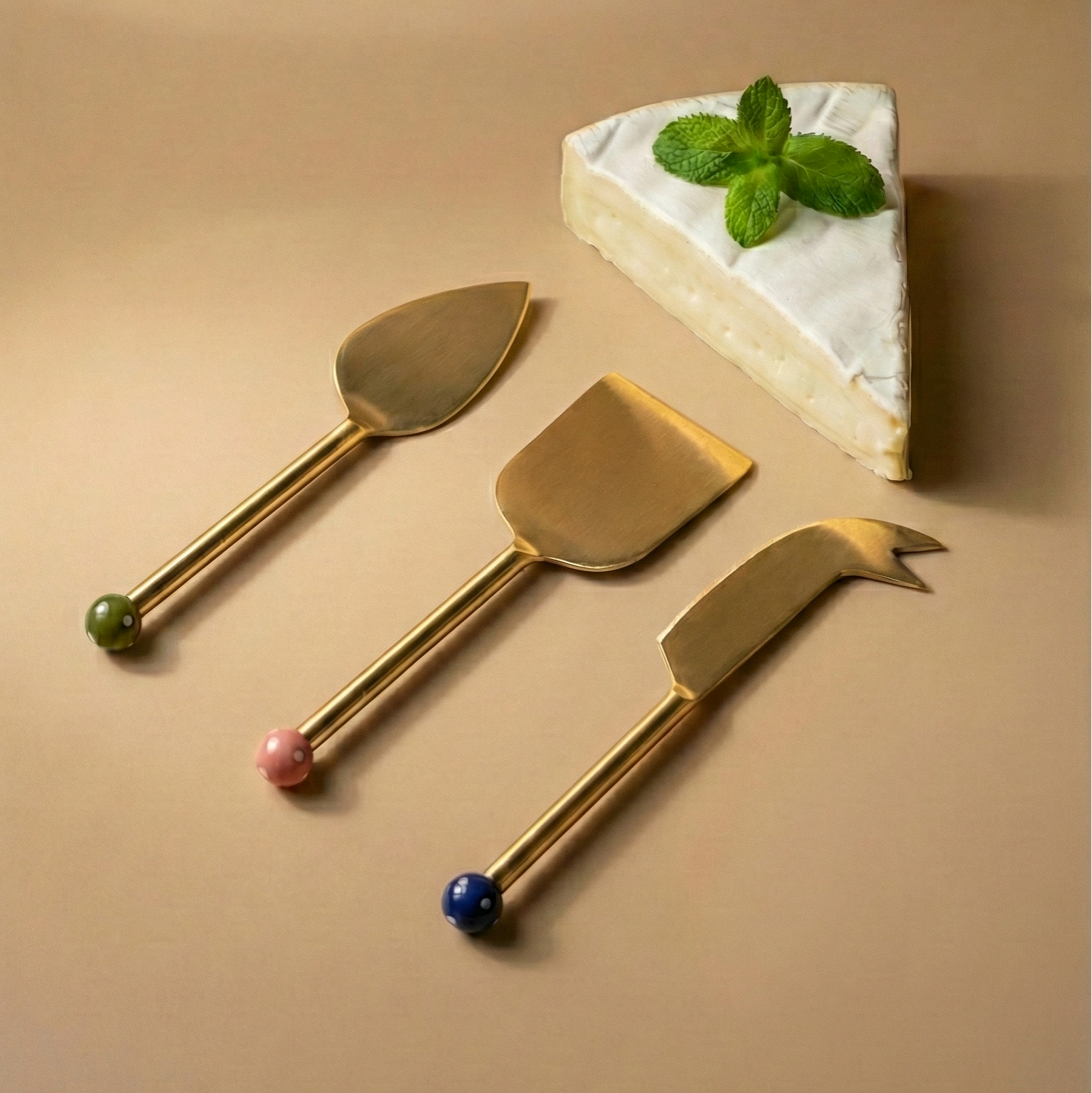 Brass Finish Cheese Knife Set of 3 6.5x2 Inches - Casa Amarosa