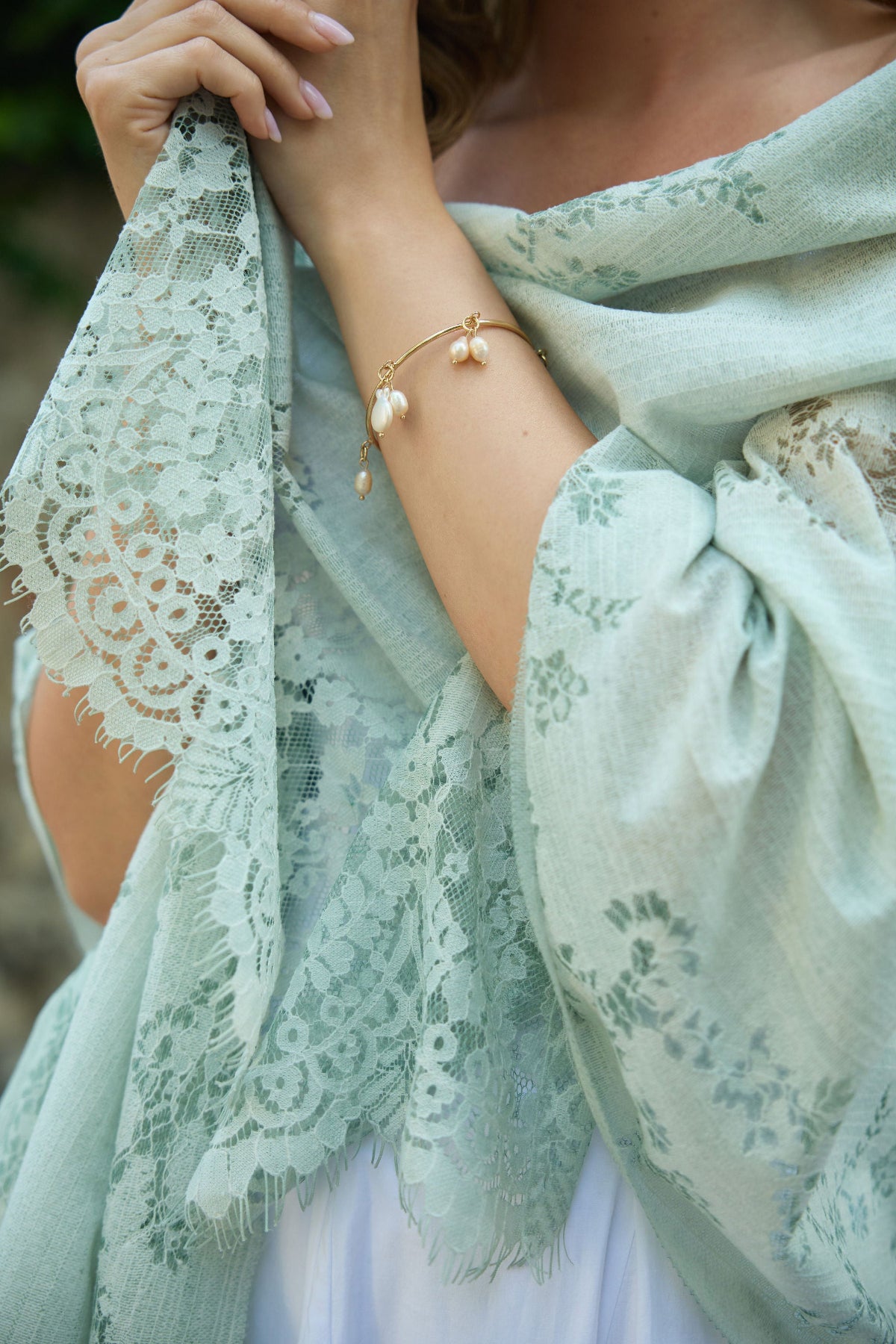 Luminous Lace Shimmer Scarf - Mint
