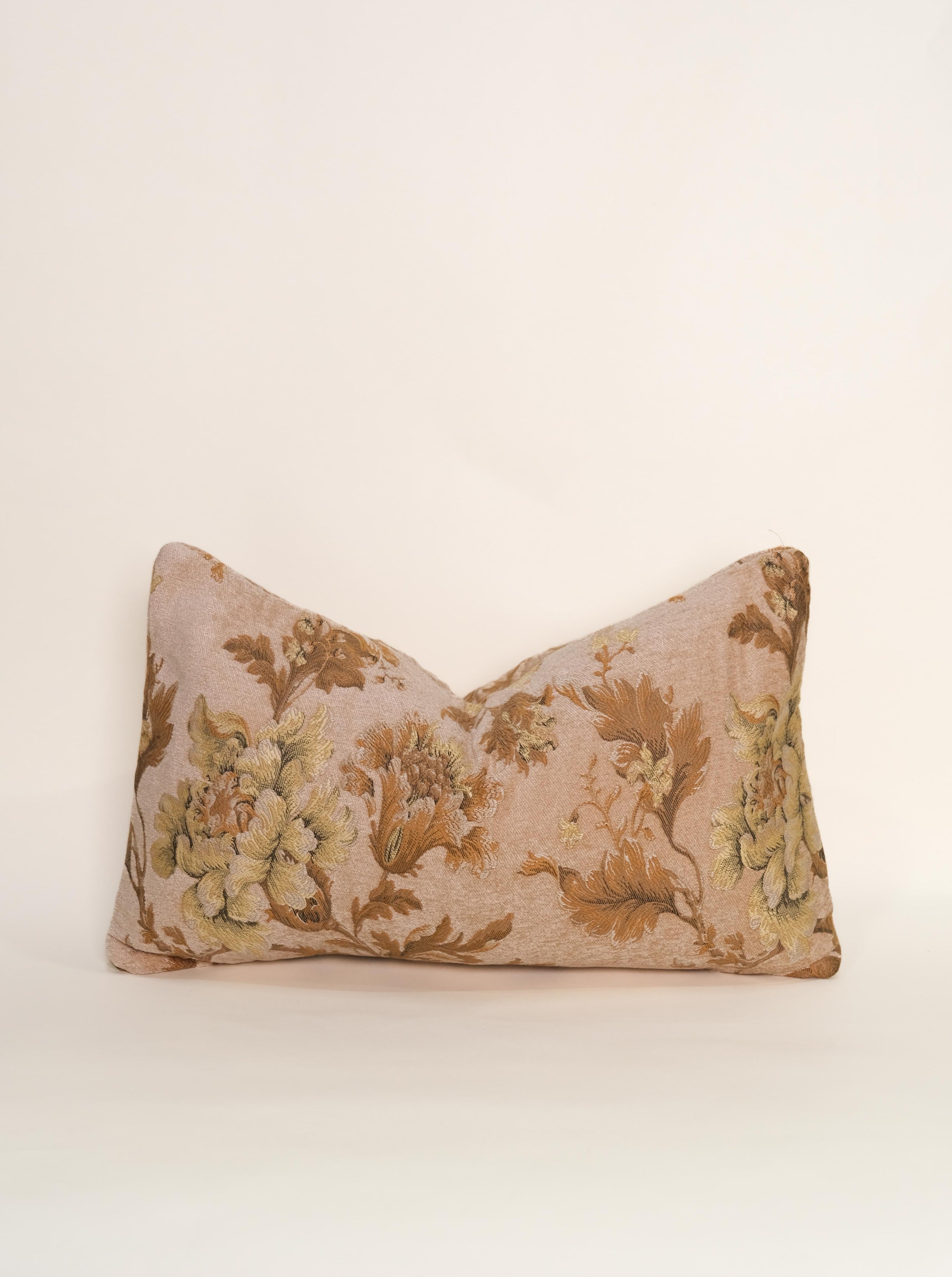 BENICE TAPESTRY PILLOW