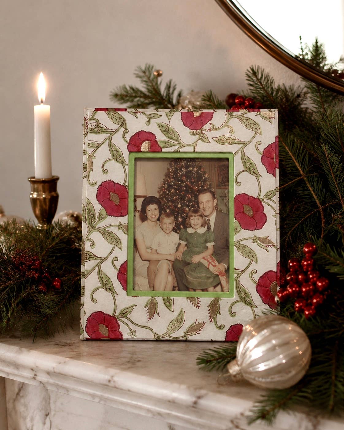 Large Block Print Photo Frame (5 by 7) - Ruby Pomegranate
