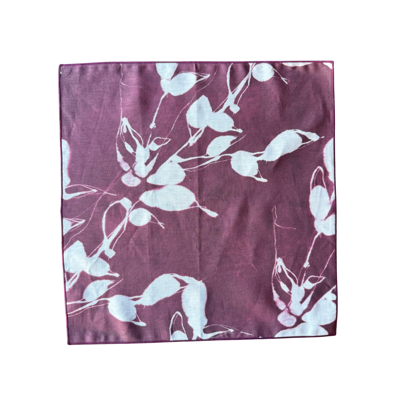Porto Print Aubergine linen dinner napkin set of 4 styled on dinner table - Goldie Home