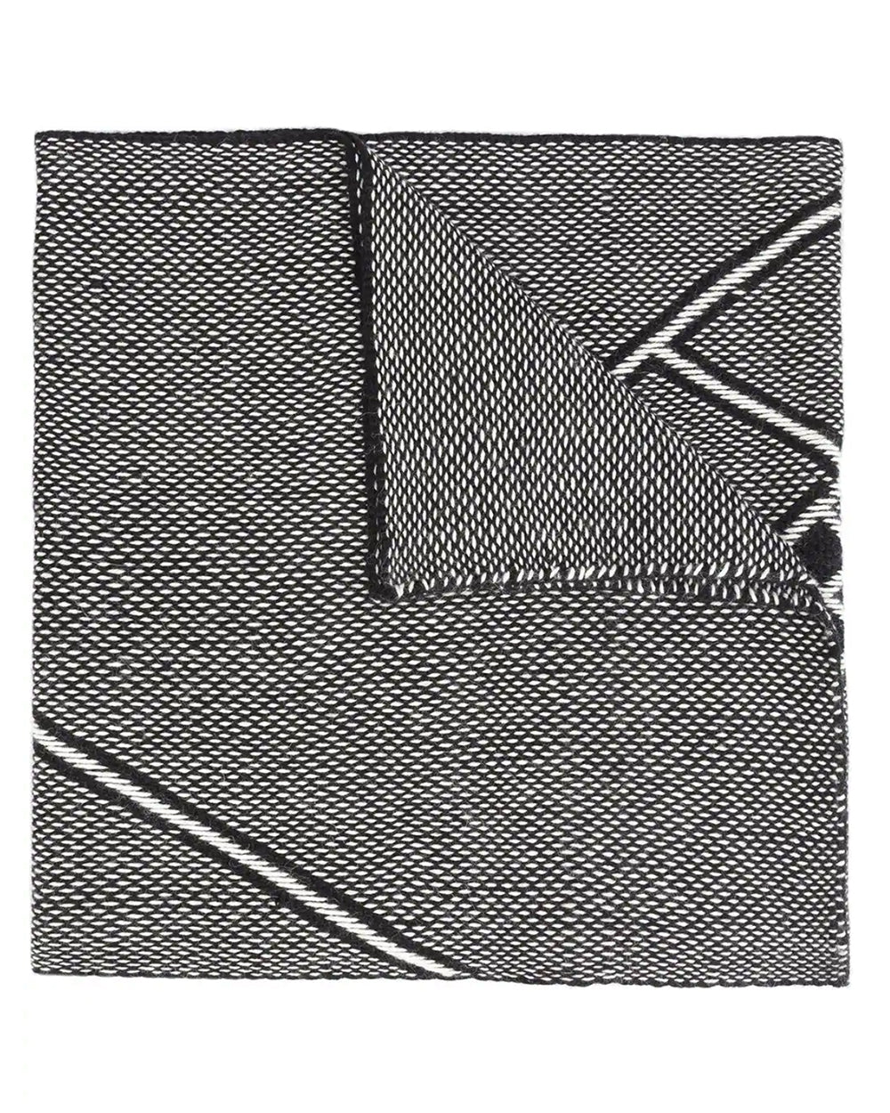 Black and white patterned Che Shawl, hand-loomed in alpaca