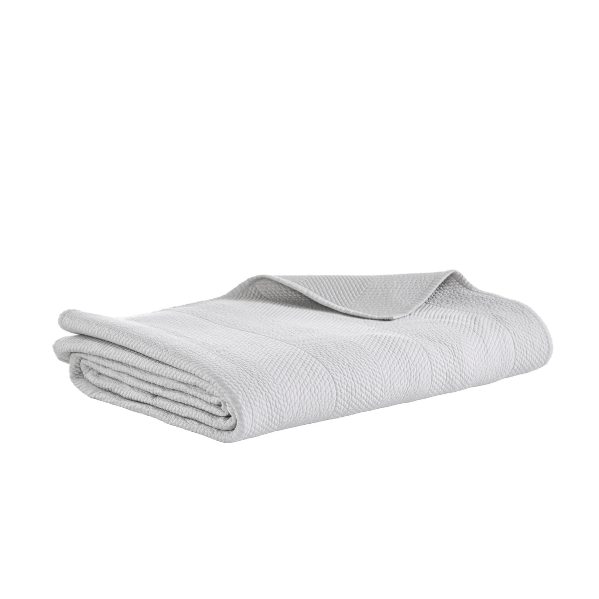 CL-172-9496_6|Elegant light grey chevron quilted coverlet for a cozy bed. Perfect for minimalist and modern bedroom decor.