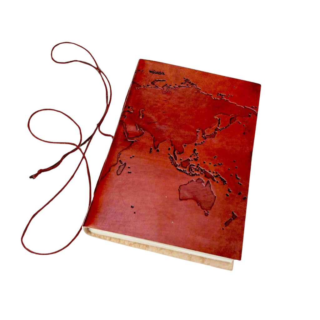 Vintage-style world map leather journal – ideal gift for travelers, writers, and geography lovers