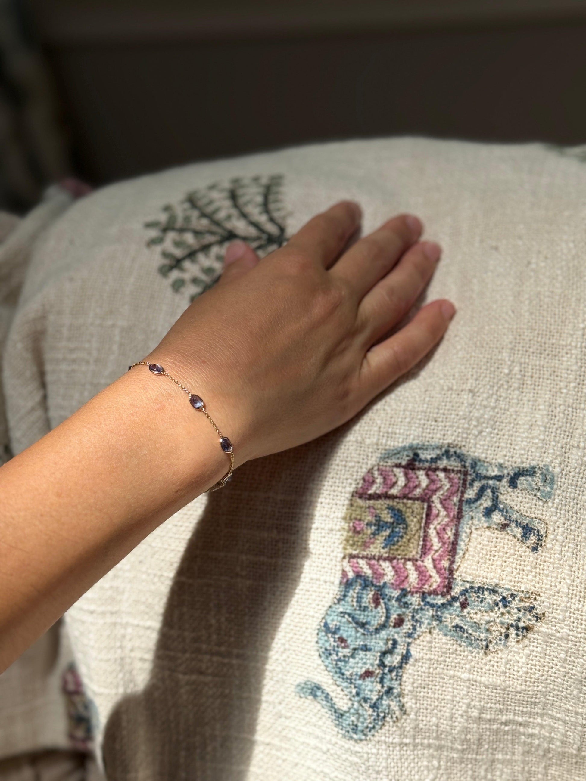 Midnight Blue minimal everyday fine jewelry in solid gold and sterling 925 silver with natural gemstones.