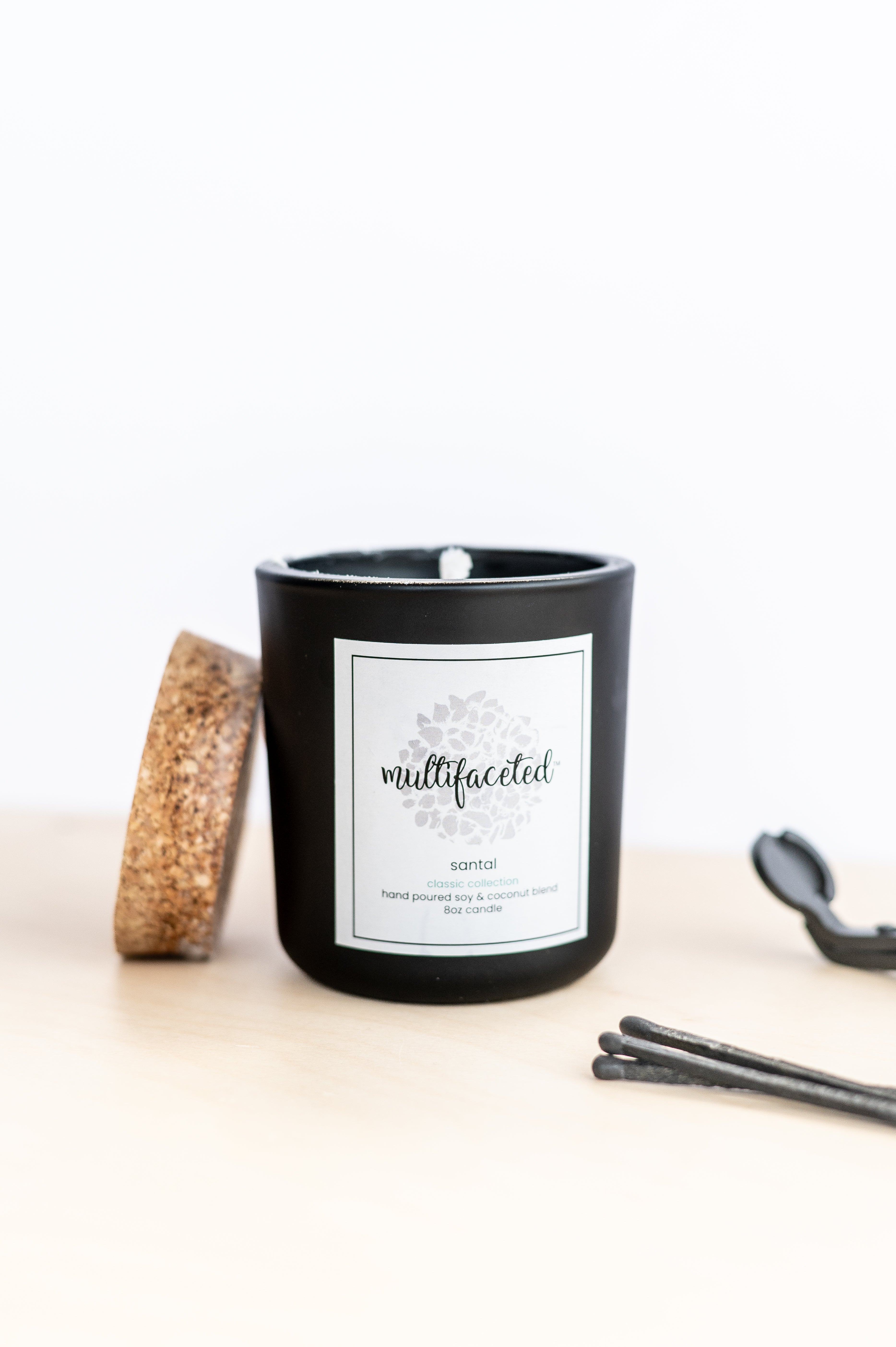 Santal Scent Candle - Eco-Friendly 8 oz.
