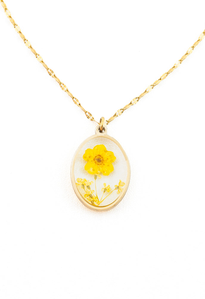 Women's gold necklace with floral pendant, dried flower pendant, floral gold necklaces, best Christmas presents, jewelry company for women