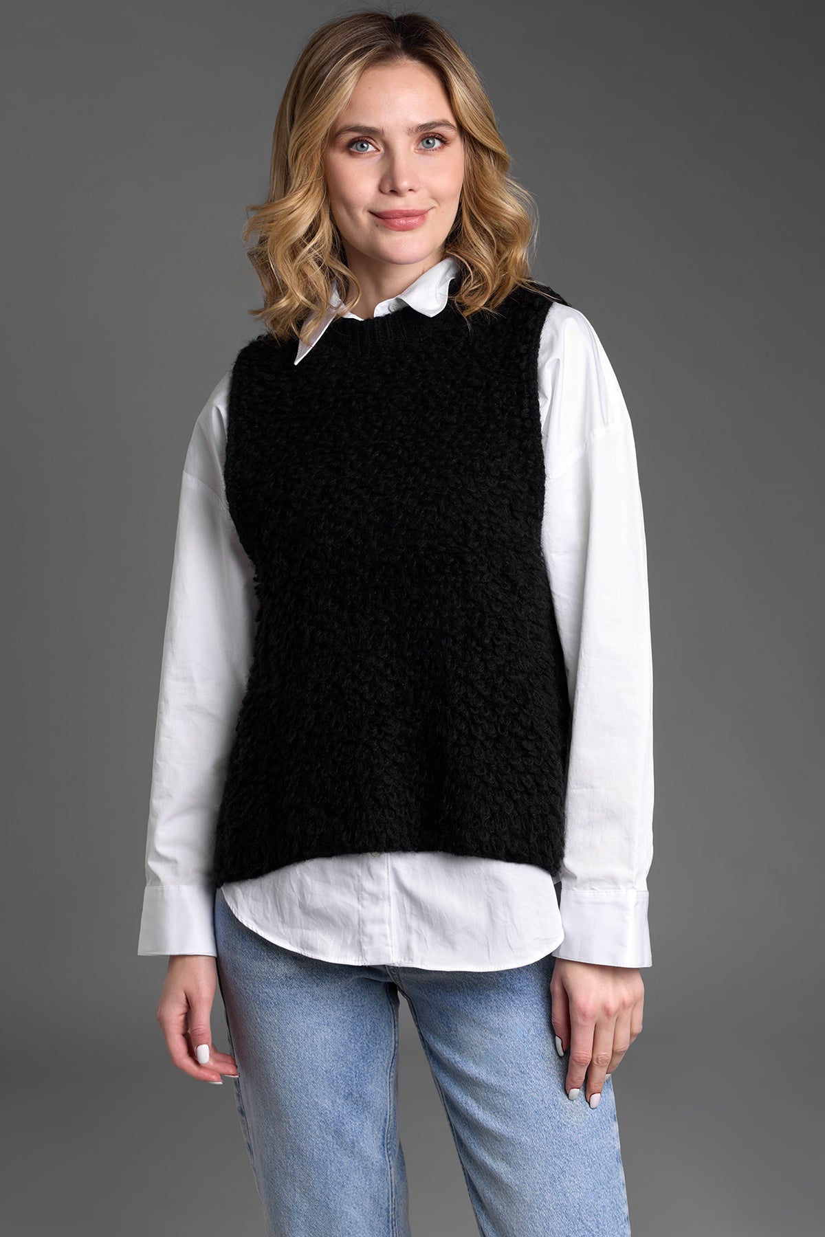 Looped Knit Sweater Vest - Black