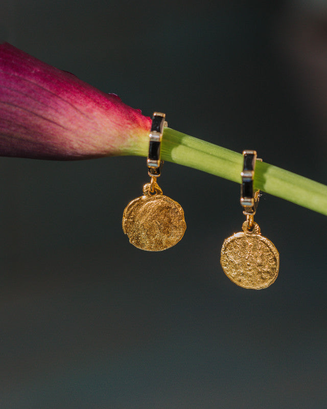 Onyx Gold Coin Huggies 3