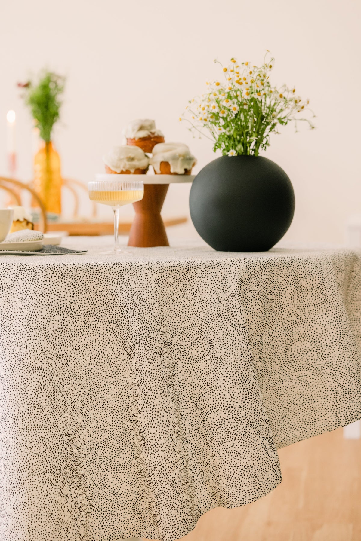 Palizada in Albatross 70" x 70" Round Tablecloth - at300nelson