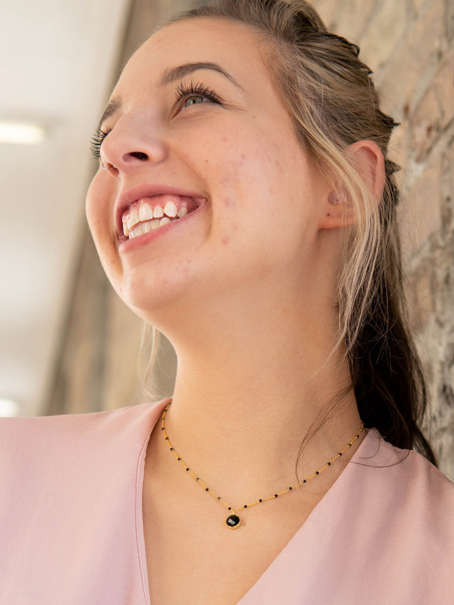 dainty gold beaded necklace black_Fair Anita