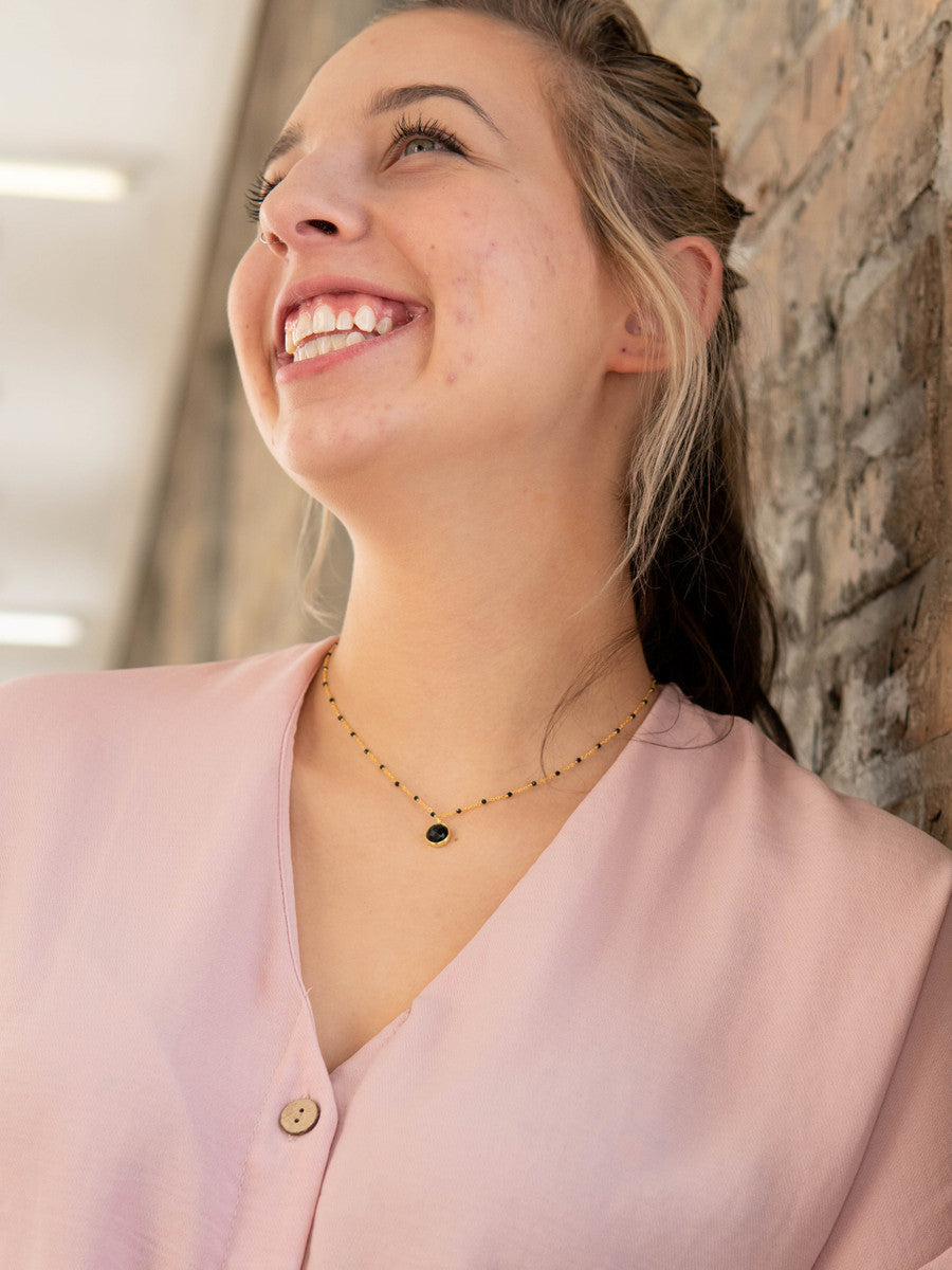 dainty gold beaded necklace black_Fair Anita