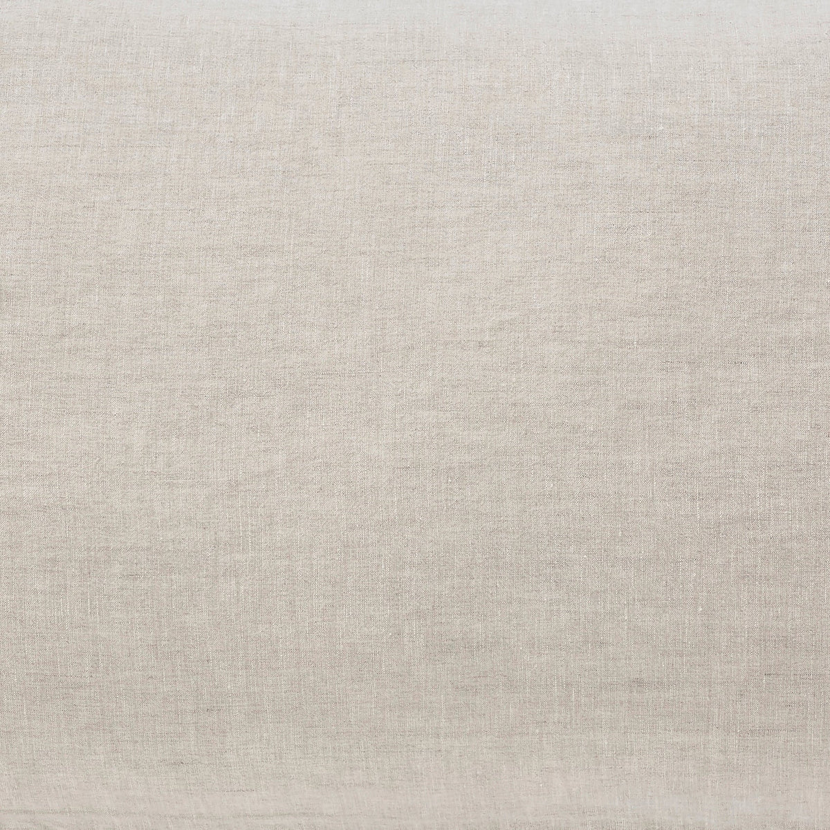 QSS-515-6080_7|Close-up of the natural beige 100% linen sheet fabric, showing its beautiful weave and breathable, durable texture.