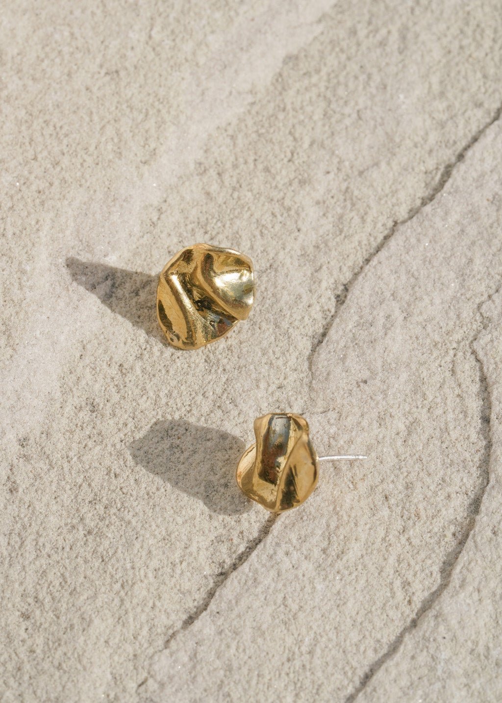 Perdido Folded Gold Stud Earrings - Dea Dia
