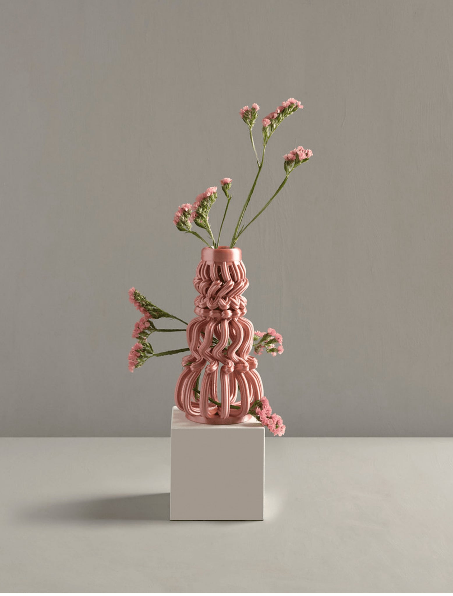 Frosting Loop Candle Holders - Form&Seek