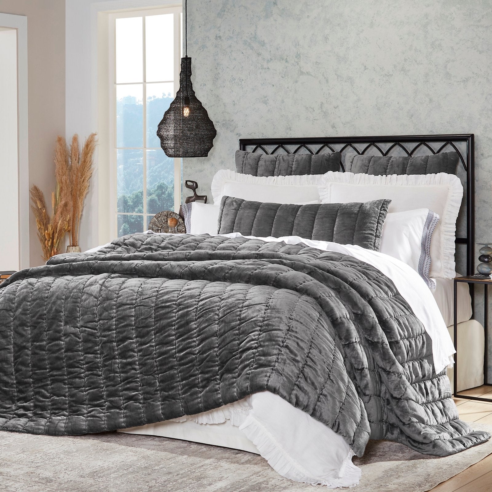 QT-338-9496-LOT1_2|Modern dark grey velvet quilt featuring a unique horizontal gathered pattern, ideal for a sophisticated and comfortable bedroom.