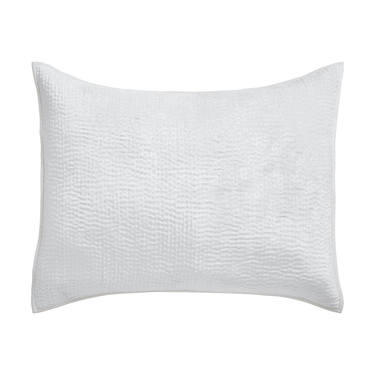 DE-182-3137_1|Pristine white quilted decorative pillow coverlet, features a unique wavy textured surface for modern bedding.