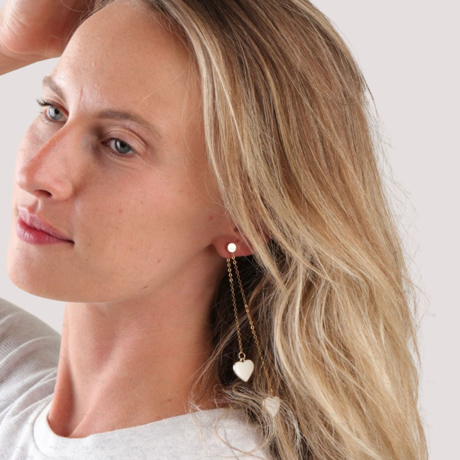 Single Hearted Girl Dangle White Heart Charm Earrings