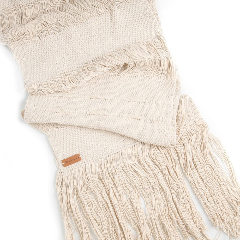 White Thread Table Runner - Thumbnail 2