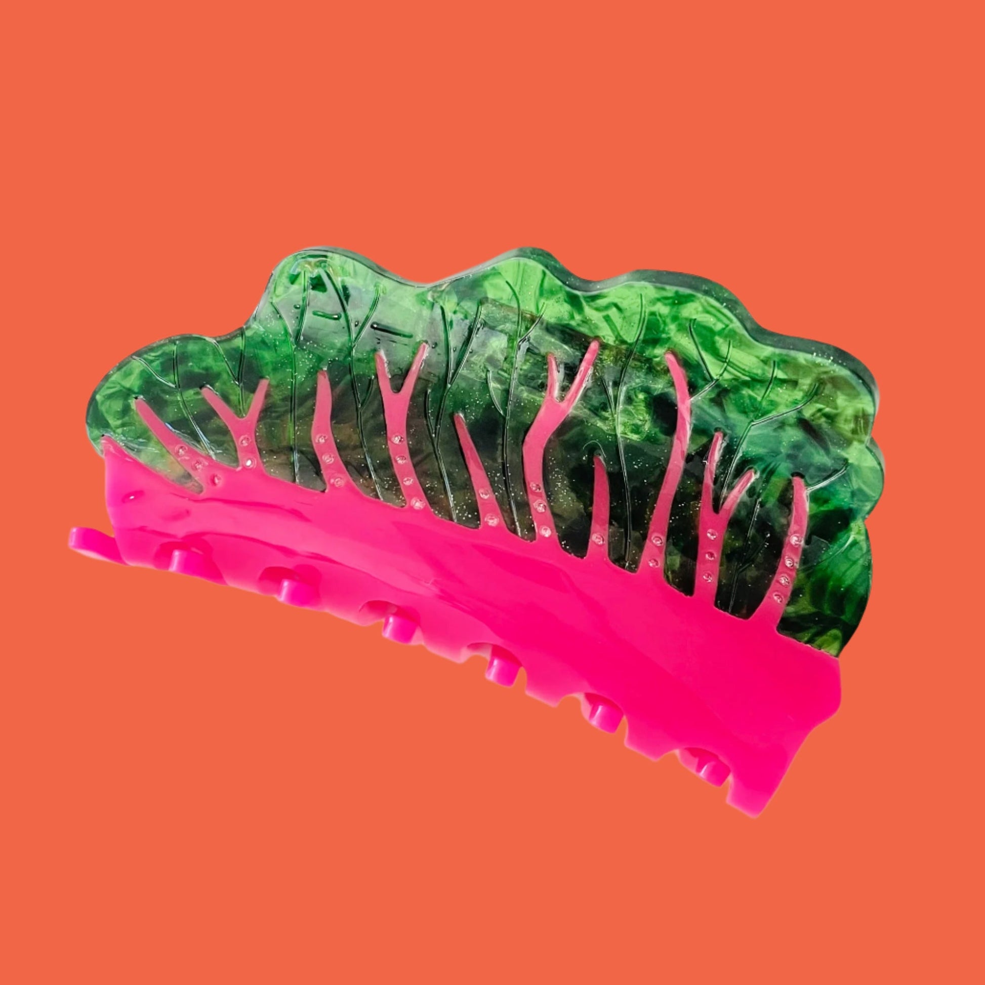 Our beautiful best seller Glowing Chard, green and red rainbow hair claw. Handmade on cellulose acetate, with splice technique, exquisite miniature details and crystals, that are tied directly to its value and make them unique and special. 