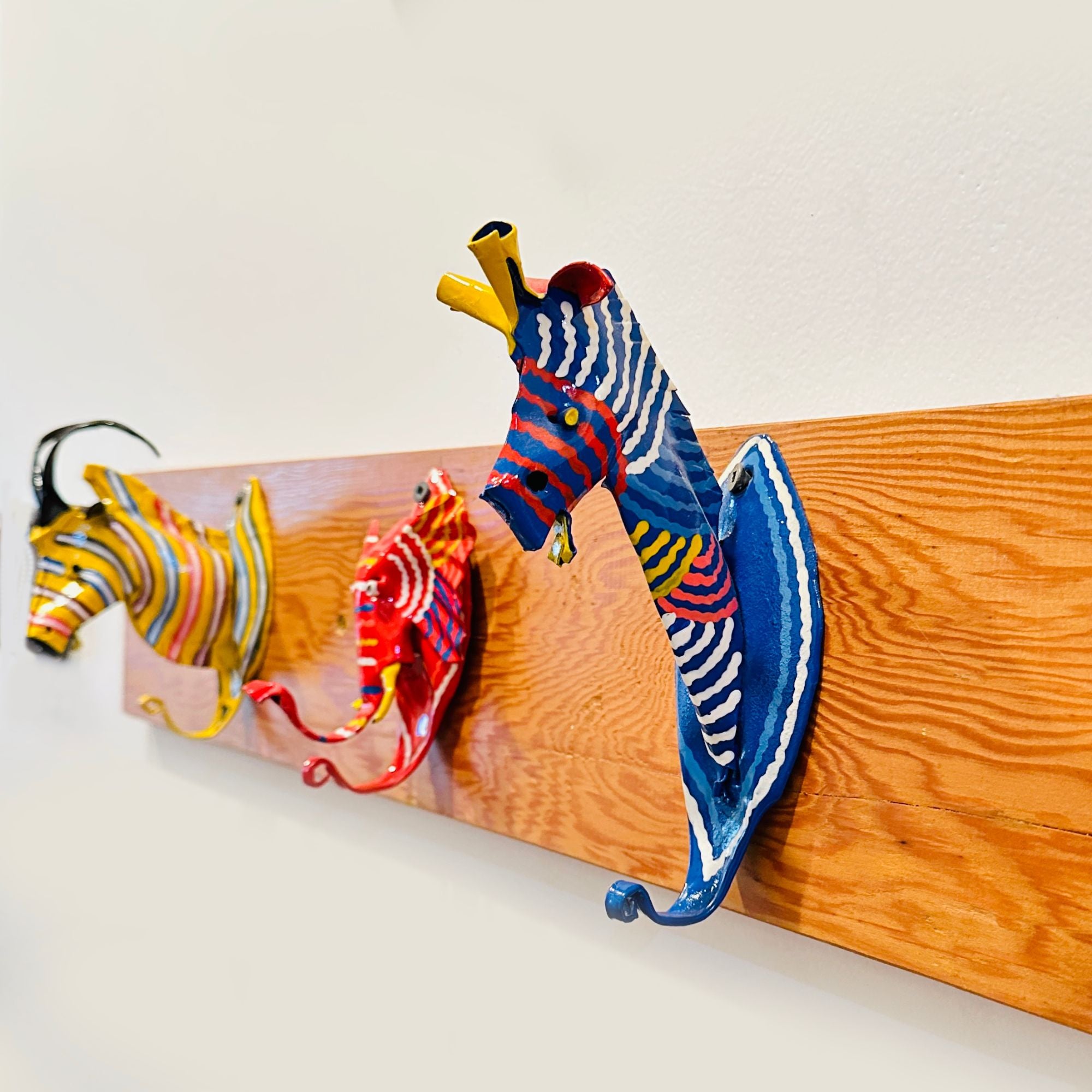 S/4 Painted Tin Hooks - Thumbnail 2