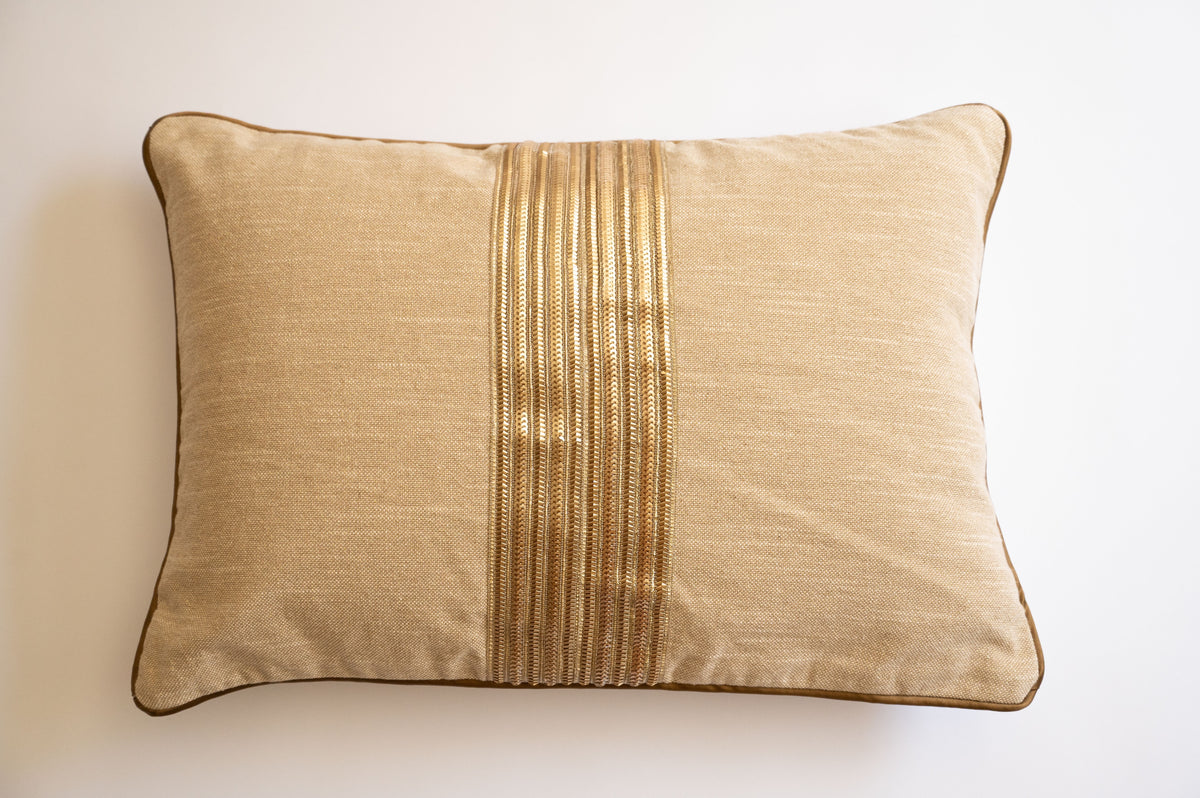 Zeenat Lumbar Pillow