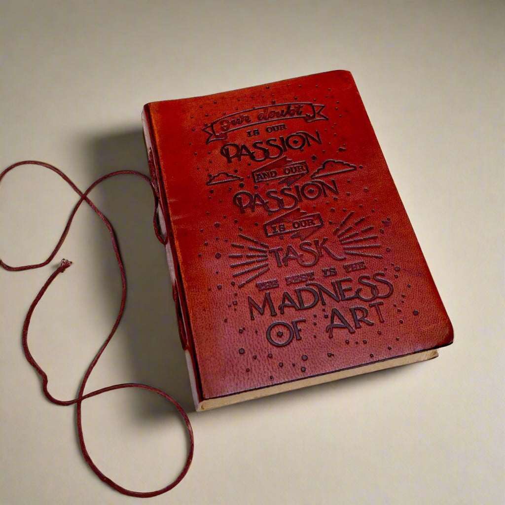 Artisan leather notebook in lined pages – made for explorers, travelers and goal setters