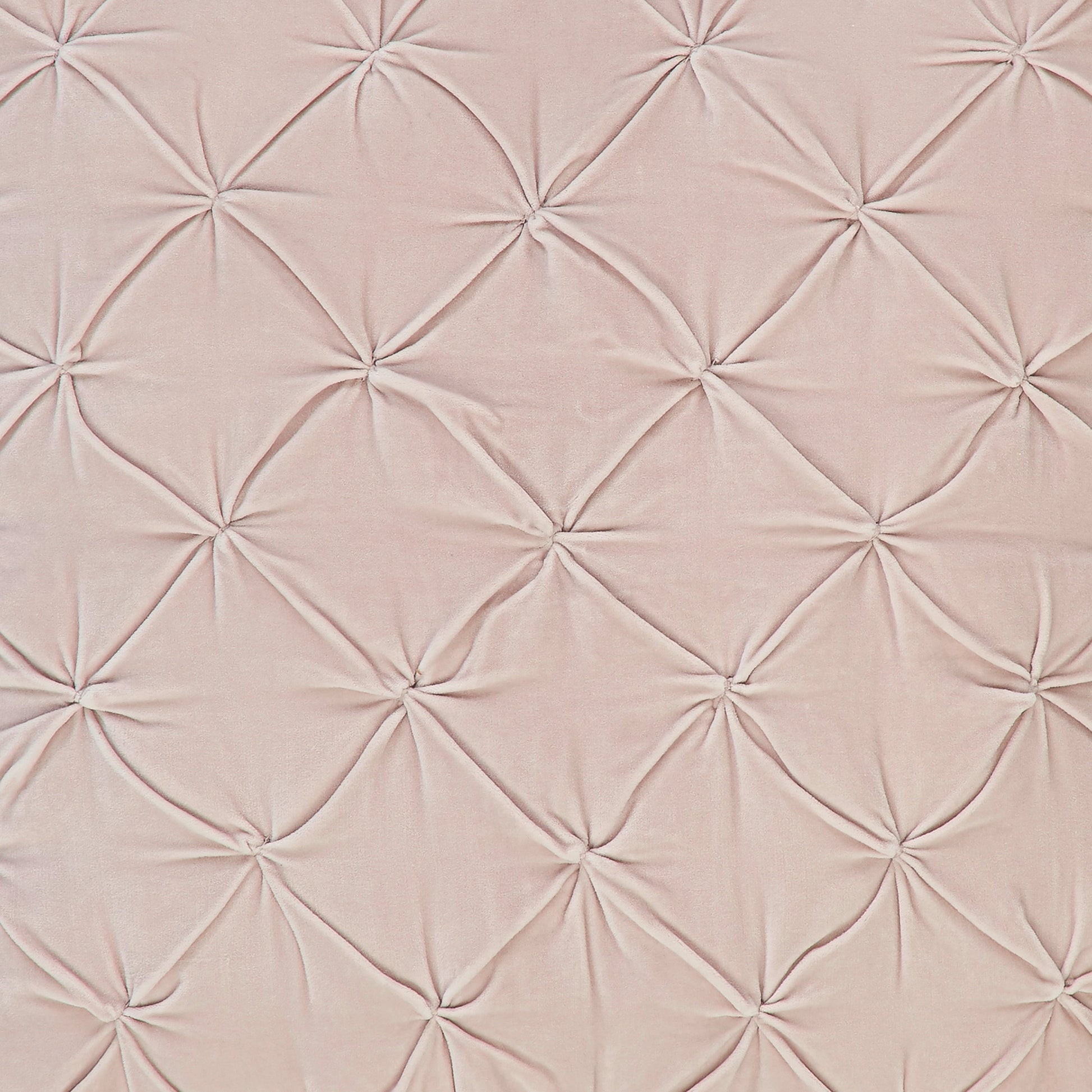 QT-325-11096_5|Cozy, stylish quilt for enhanced bedroom decor. Soft, textured bedding adding warmth and elegance to your space.