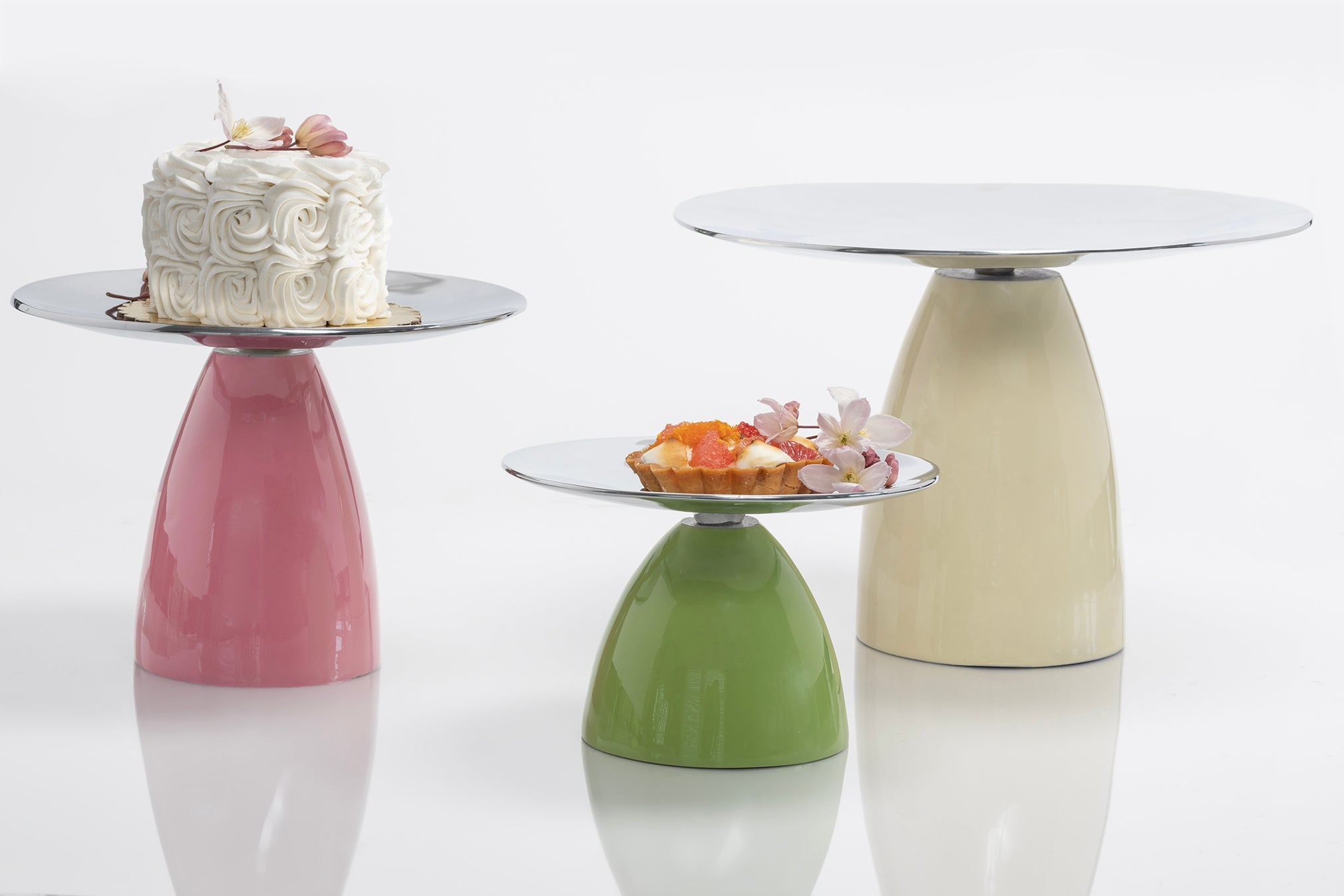 Luxe Cake Pedestal - Nima Oberoi Lunares