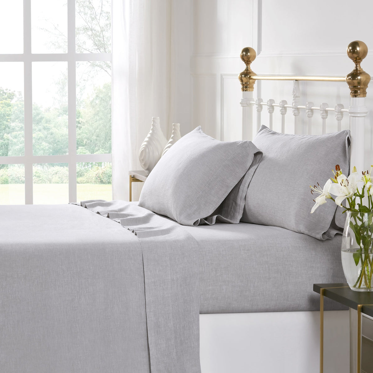 QSS-514-X_1|Luxurious light grey 100% linen sheet set for a bed, offering breathable comfort and a relaxed, elegant look.