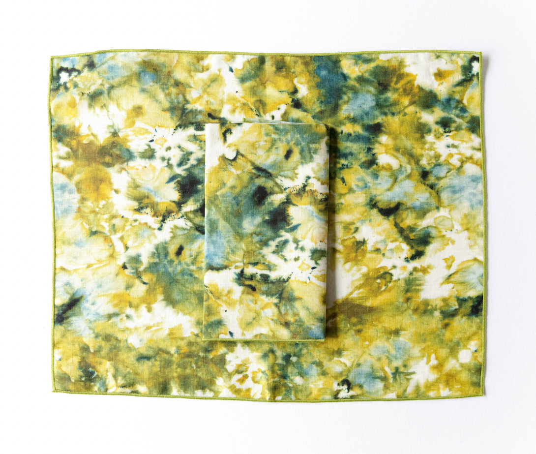 Green Marble linen placemat close up of swirling watercolor pattern - Goldie Home