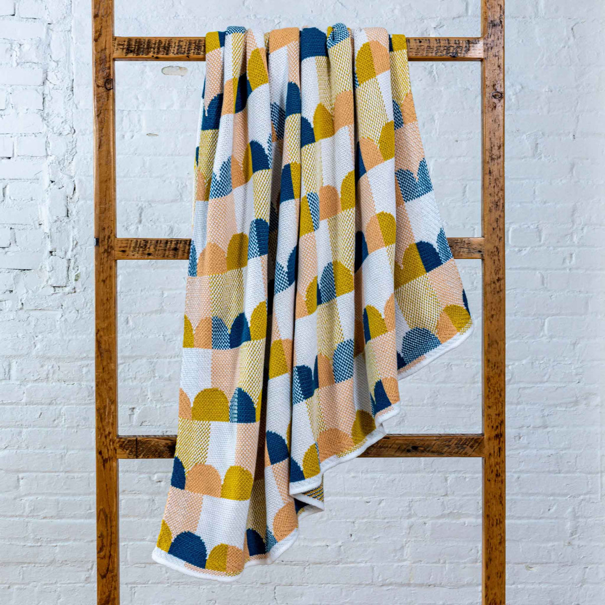 in2green Eco Throw Poly Palm Springs - Indoor | Outdoor Sustainable Knit Mid-Century Modern, Modern Throw Blanket 601570195143 POLY-PSP1
