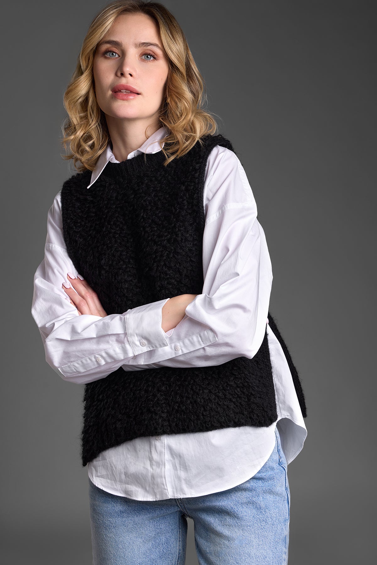 Looped Knit Sweater Vest - Black
