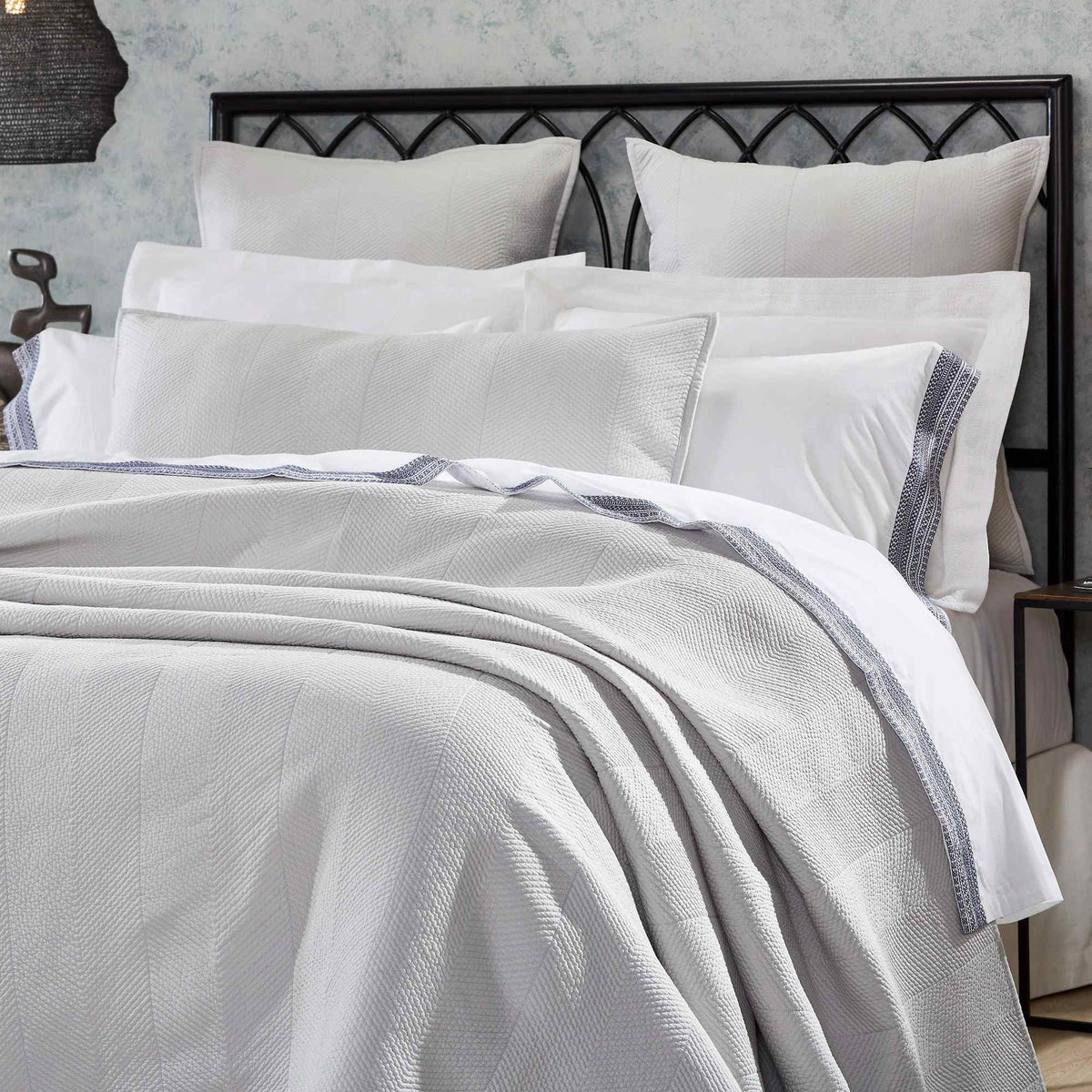 CL-172-9496_3|Sophisticated light grey quilted coverlet, showcasing its elegant herringbone pattern and luxurious detailed texture.