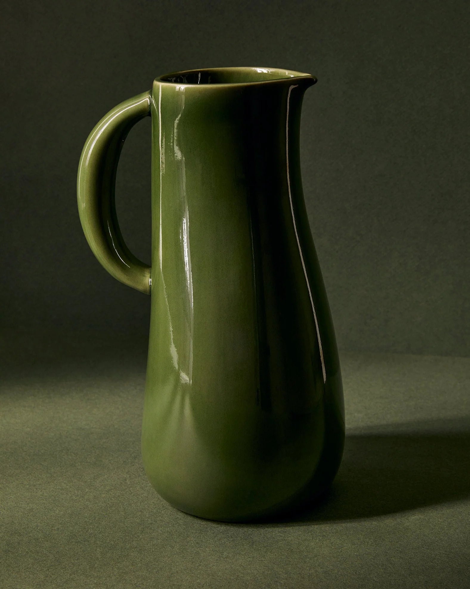 Stoneware Jug Dadasi
