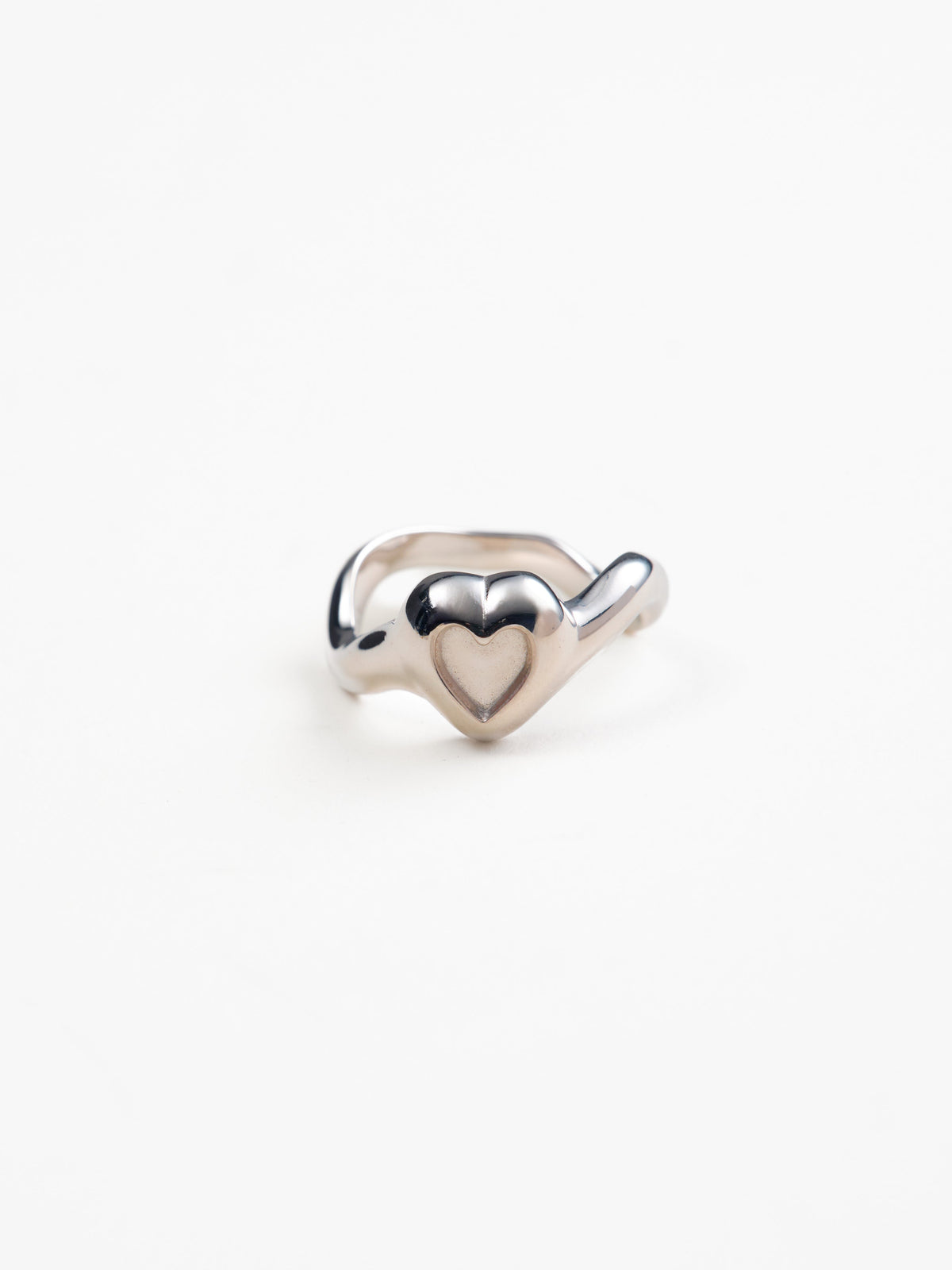 Betsy Heart Ring in 925 recycled sterling silver