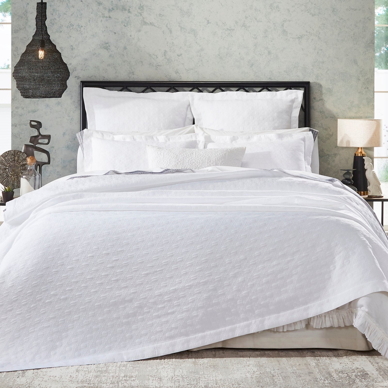 CL-175-9496_1|White quilted coverlet with an intricate geometric basketweave pattern for elegant bedroom styling.