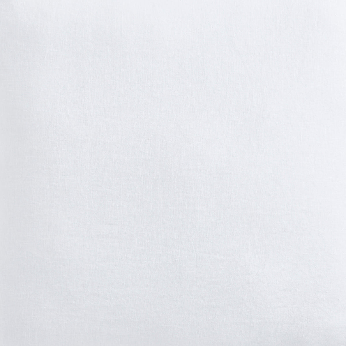 DT-037-9092_8|Crisp white pure cotton duvet cover, perfect for a serene and elegant bedroom. Soft, breathable, hotel-quality bedding.