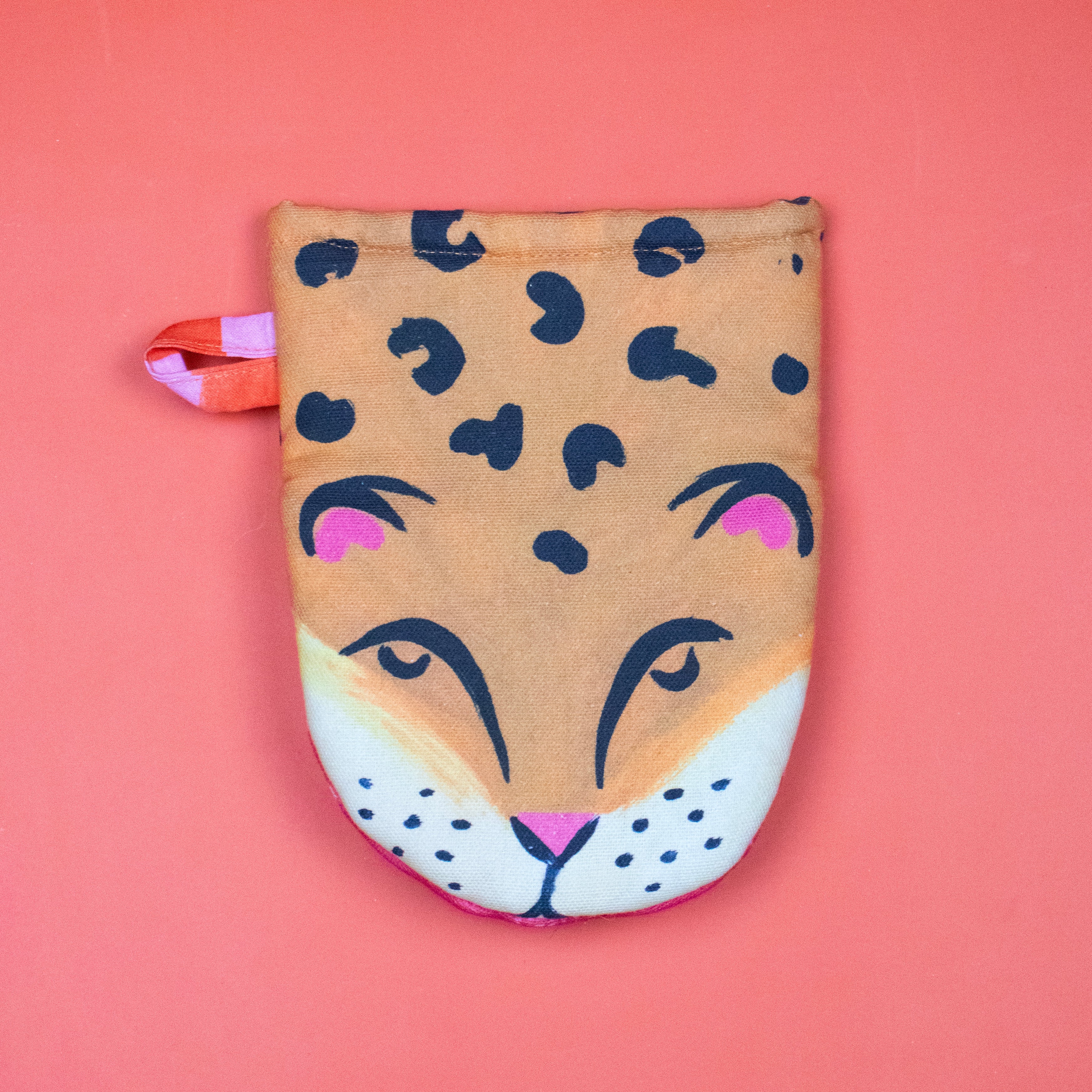 Leopard oven mitt, Organic cotton kitchen, Designer kitchen ovenmitts, sustainable kitchen, 